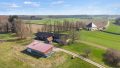 Blick auf die landwirtschaftlichen Nebengebäude